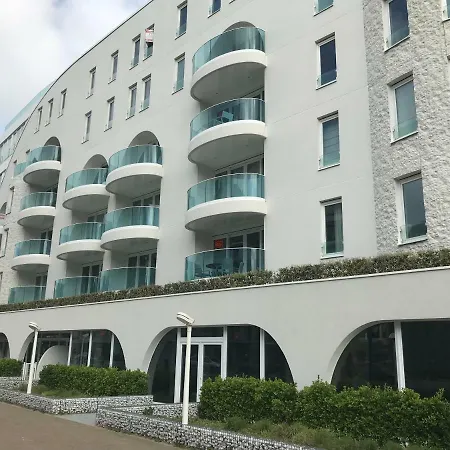 White Princess Daire Koksijde